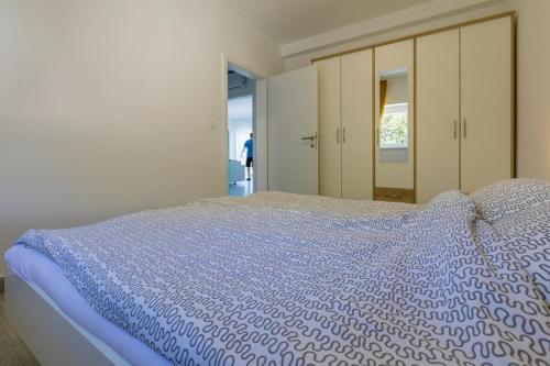 Two-bedroom Apartment In Dramalj XV