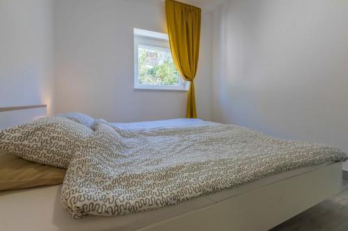 Two-bedroom Apartment In Dramalj XV