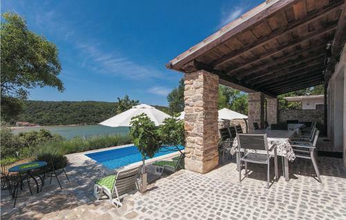 Holiday Home Kampor I