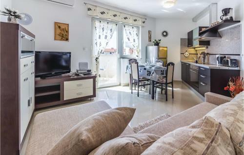 Apartment Peroj VI