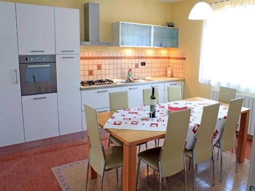Apartment Gr?ini? 298