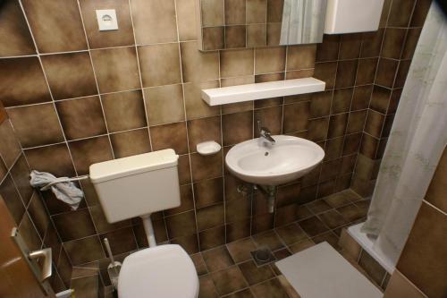 Apartments By The Sea Duce (omis) - 945