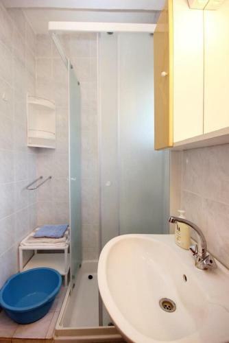 Apartment Orebic 10093a