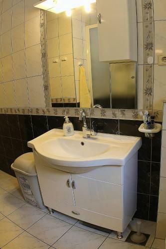 Apartment Mimoza 4