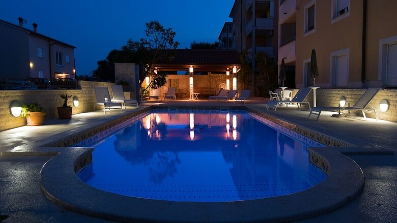 Apartments Flora