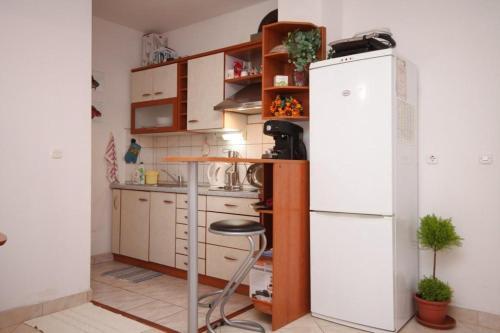 Apartment Jelsa 8751a