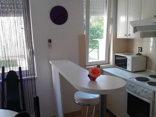 House Danica Apartments & Rooms
