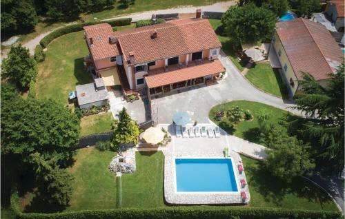 Holiday Home Pazin 06