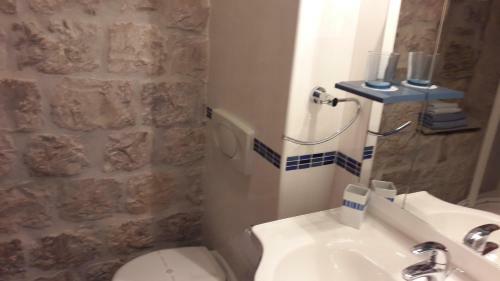 Hostal Villa Tudor