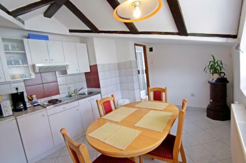 Hostal Apartment Lalita