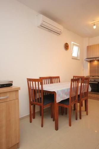 Apartments By The Sea Pasman - 8217