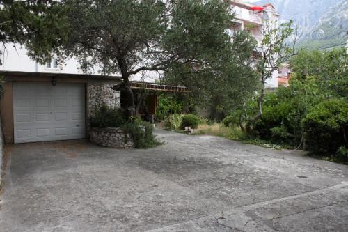 Holiday Home Makarska 6879
