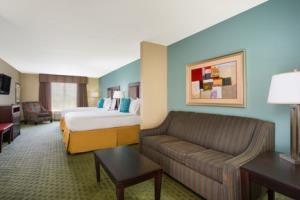 Holiday Inn Express Hotel & Suites Surprise