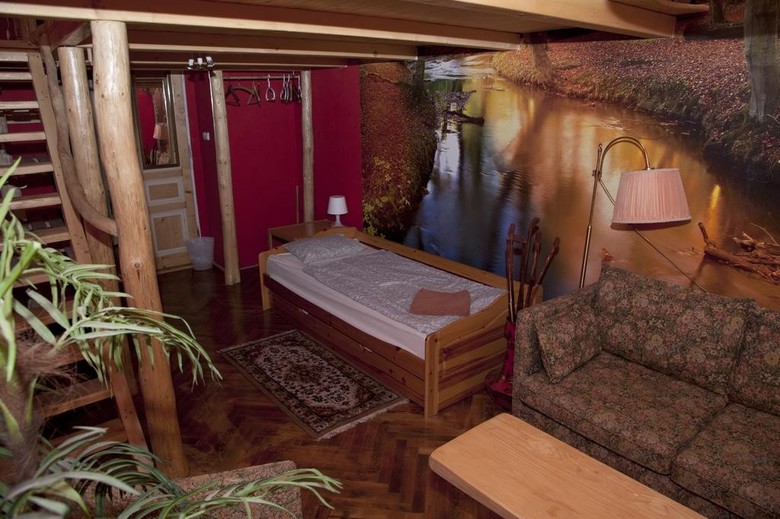 Hostal Artharmony Pension & Hostel