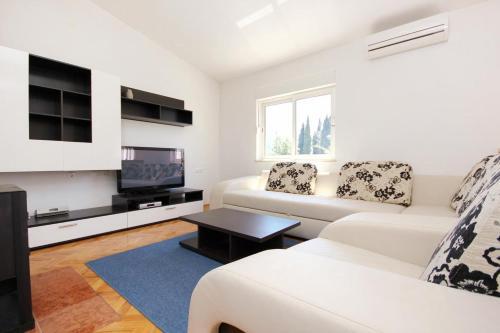 Apartment Makarska 10025a