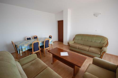 Apartment Djuka