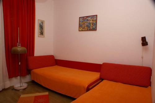 Apartments By The Sea Mirca (brac) - 2902