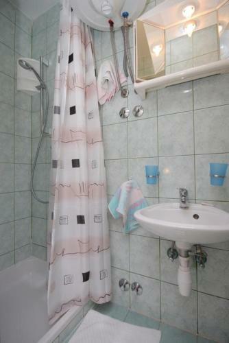 Hostal Double Room Mali Losinj 2486c