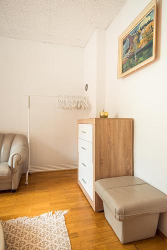 Apartment Sweet Home