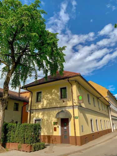 Hostel Vrba