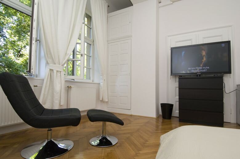 Hostal Galeria Rooms