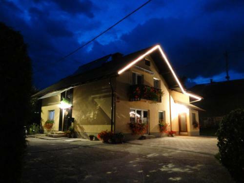 Hostal Rooms Renata