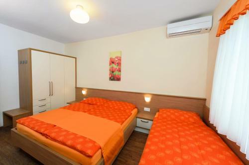 Hostal Guesthouse Opara