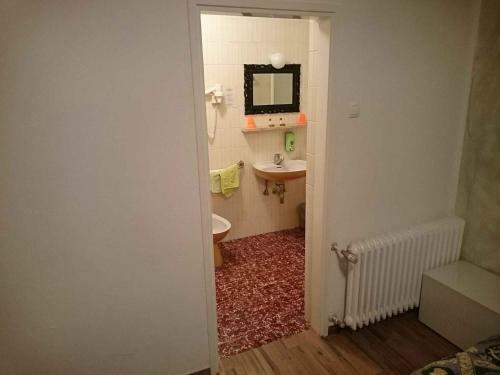 Hostal Guest House Luka