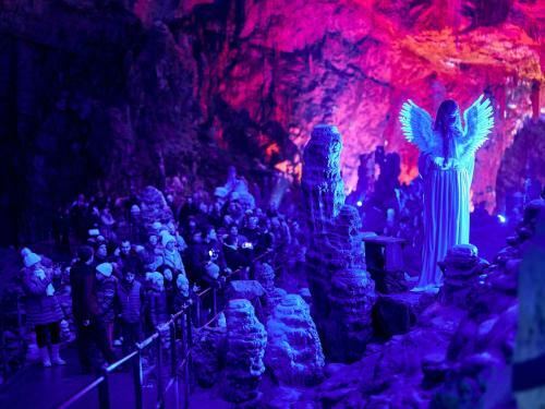 Postojna Cave Hotel Jama