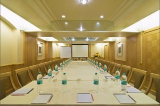 Hotel Solitaires, Mumbai
