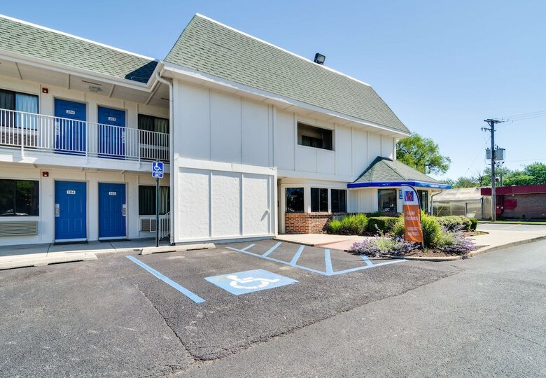Hotel Motel 6 Chicago Schiller Park