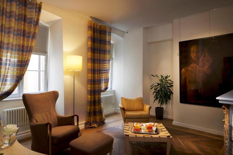 Parc Beaux-arts Hotel