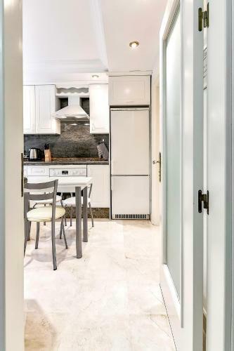 Townhouse In La Duquesa