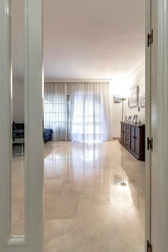 Townhouse In La Duquesa