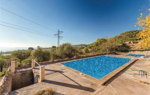 Ten-bedroom Holiday Home In Alcanar Platja