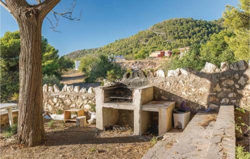 Ten-bedroom Holiday Home In Alcanar Platja