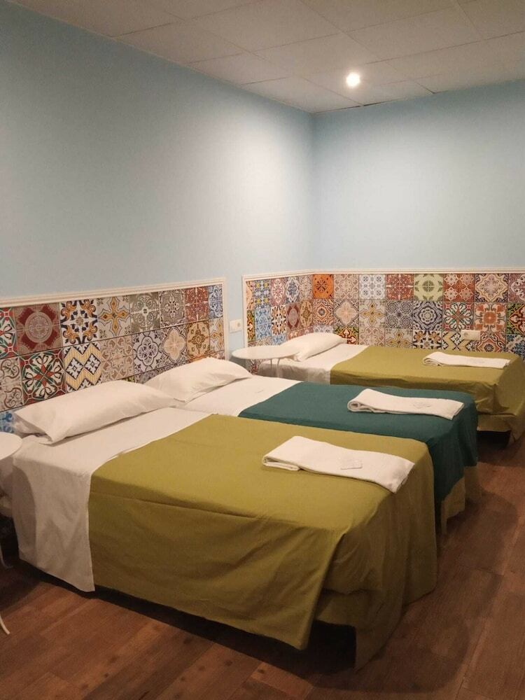 Hostal Pensi�n Cibeles