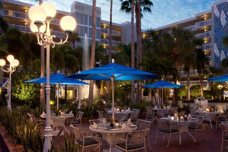 Hotel Tradewinds Island Grand