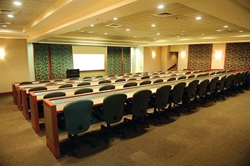 Hotel Turf Valley Resort