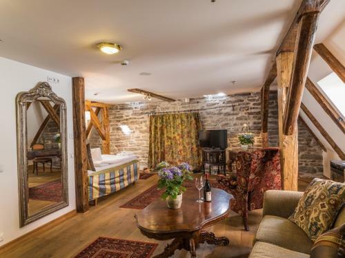 Cru Hotel