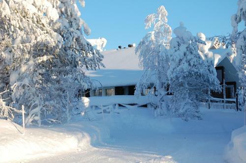 Rukaneli� Cottage