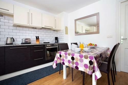 Apartment Cosmiques