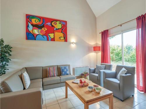 Four-bedroom Holiday Home In Lanzac