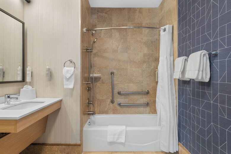 Hotel Hampton Inn Bakersfield-airport