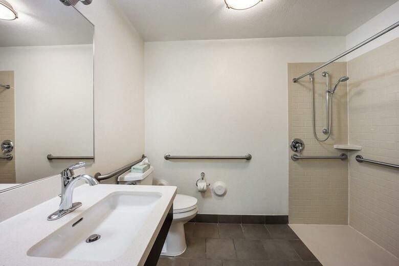 Hotel Candlewood Suites Boston-braintree
