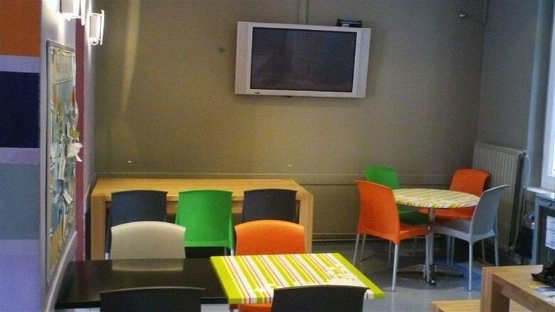 Hostal Le Montclair Hostel