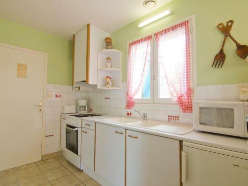 Holiday Home Maison Cosquer