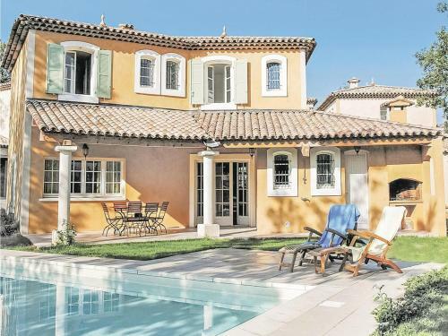 Apartment Fayence Op-1511