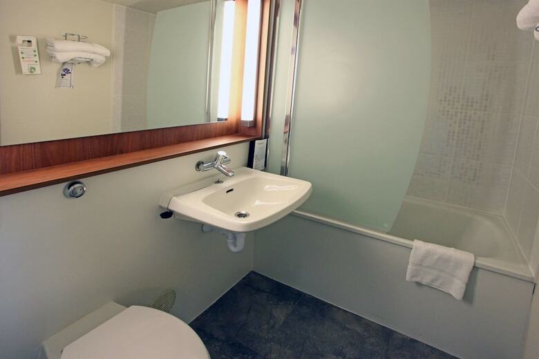 Hotel Campanile Angers Ouest - Beaucouz�