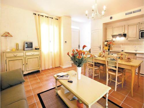 Apartment Fayence Mn-1512
